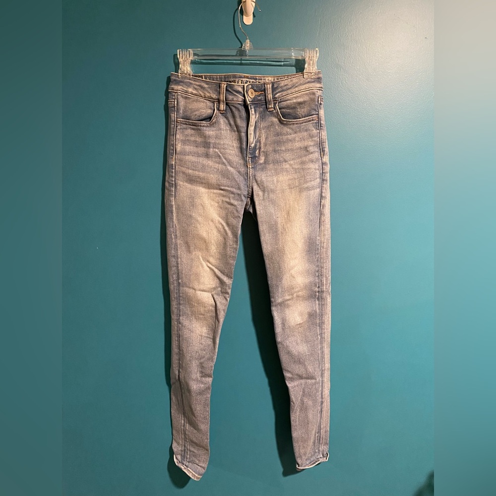 American Eagle Outfitters Light Blue Skinny Jeans